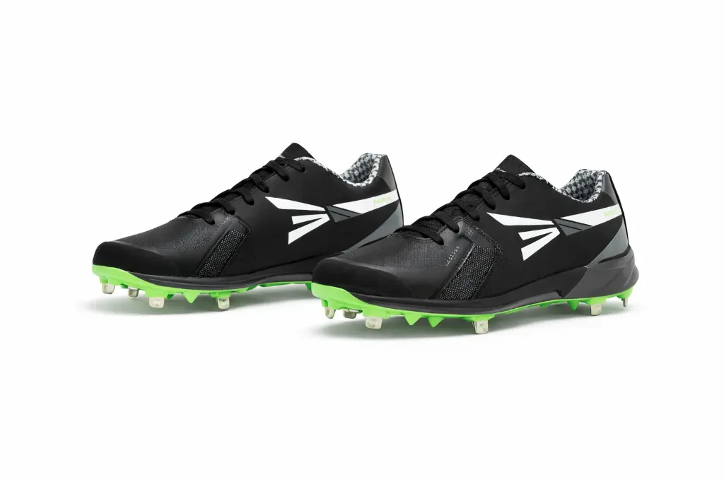 Spikes Easton Mako Cleats