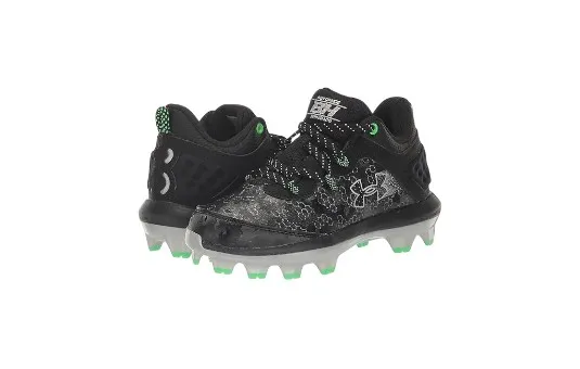 Spikes Under Armour Harper 8